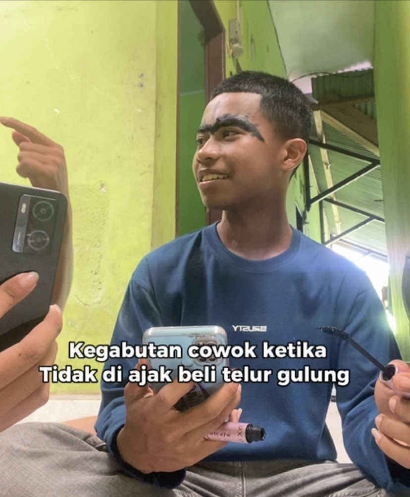 Kegabutan cowok ketika tidak di ajak beli telur gulung 😭🤣🙏🏻#butonpride🏝🔥fypシviral #butonpride🏝 @18⚡⚡ 