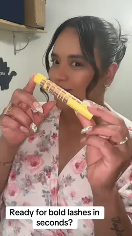 I don’t always have time for a full glam look, but I always have time for bold lashes. The Colossal Bubble Mascara from Maybelline gives me instant volume, separated lashes, and it lasts all day. Quick, easy, and a total game changer! #BoldLashes #MaybellineNY #ColossalBubbleMascara #BeautyTok #tiktokmademebuyit 