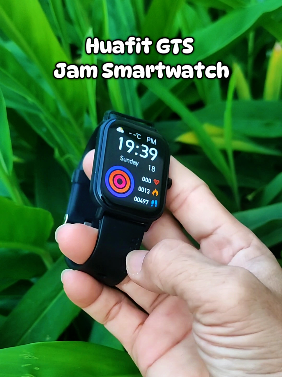 Huafit GTS Jam Smartwatch 1.83-inch touch screen | IP67 | Ultra-long battery life | Bluetooth calls Telepon | Tes tekanan dan oksigen darah | Fungsi olahraga | jam tangan pintar jam tangan pria jam tangan wanita Baterai super tahan lama, selamat tinggal kekhawatiran daya baterai. Cukup mengisi daya sekali seminggu, penggunaan normal dapat bertahan 5 - 7 hari, dengan waktu stand-by hingga 15 - 30 hari. Kemampuan daya tahan yang kuat memungkinkan Anda tidak perlu sering mengisi daya jam tangan, baik saat bepergian maupun dalam kesibukan sehari-hari, Anda dapat tetap online setiap saat, selamat tinggal kekhawatiran daya baterai. Desain modis, nyaman dipakai. Tubuh jam tangan dirancang ringan, bahan bodi terbuat dari PC&ABS, berat hanya 38,2g, menolak beban saat dipakai. Tersedia dalam berbagai pilihan warna tubuh seperti hitam, merah muda, biru, dipadankan dengan tali jam silikon hitam, biru, merah muda, lebar 22mm yang pas di pergelangan tangan, baik dalam busana formal maupun santai, dapat dipadankan dengan sempurna, menunjukkan selera  Anda. Tahan air yang andal, tidak takut akan tantangan kehidupan. Memiliki tingkat ketahanan air IP67, mencuci tangan, hujan, atau bahkan jatuh ke dalam air tidak perlu khawatir merusak jam tangan. Anda dapat menikmati berbagai aktivitas dalam hidup dengan bebas, baik berjalan di hujan, berlibur di pantai, atau sibuk di dapur, Huafit GTS akan setia menemani. Alat praktis, memudahkan hidup. Dilengkapi dengan senter, kalkulator, alarm, dan alat praktis lainnya. Fungsi senter akan menerangi jalan Anda saat bepergian di malam hari; kalkulator memudahkan Anda untuk melakukan perhitungan sederhana kapan saja; alarm akan mengingatkan Anda agar tidak melewatkan setiap janji penting dan jadwal. Perlindungan kesehatan, perhatian sepanjang waktu. Fitur pemantauan kesehatan yang komprehensif, pengukuran dan pencatatan detak jantung secara real-time, pengukuran oksigen dalam darah, pengukuran tekanan, pencatatan tidur, latihan pernapasan, pencatatan siklus fisiologis wanita, dan lainnya. Selalu memperhatikan kondisi kesehatan tubuh Anda, membantu melindungi kehidupan dan pekerjaan Anda. HD Bluetooth Call Dukungan panggilan Bluetooth, pemberitahuan panggilan masuk, melihat riwayat panggilan terbaru, dan dapat disinkronkan dengan 16 kontak, sehingga tidak akan melewatkan panggilan penting. Dilengkapi dengan pasar jam tangan, kontrol musik ponsel, pemberitahuan pesan, fitur menemukan ponsel, dan lainnya, memenuhi berbagai kebutuhan Anda dalam bisnis dan kehidupan sehari-hari. Parameter produk: Versi Bluetooth: BT5.3 Sensor detak jantung: Tianyi Hexin HX3605 Sensor Pedometer: Silan Mikro SC7A20 Ukuran: 1,83 inci Resolusi: 240*284 Sentuh: sentuh layar penuh Tombol fisik: satu Waktu Pengisian: 2 jam Daya tahan baterai: 7-10 hari Apa yang akan Anda terima? Jam tangan pintar*1 Kabel pengisi daya*1 Kotak*1 Buku petunjuk*1 Garansi 1 tahun Smartwatch Huafit Aolon harga terjangkau fiturnya berlimpah #smartwatchviral #smartwatchmurah #smartwatchreview #smartwatchpemula #jamtanganpintarmurah 