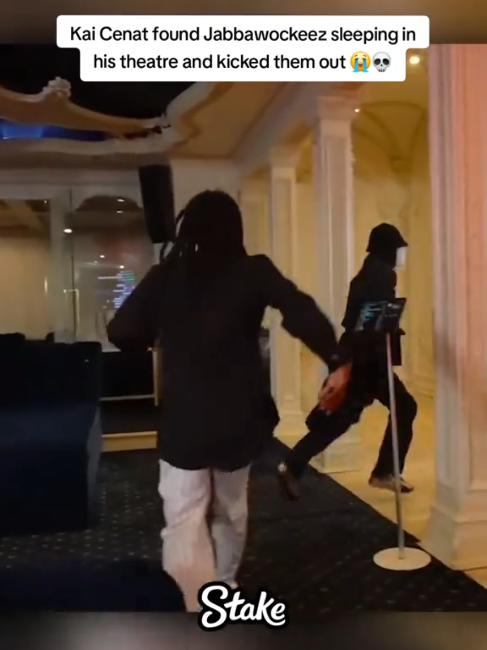 Kai Cenat found Jabbawockeez sleeping in his theatre and kicked them out 😭💀 #kaicenat #fyp 
