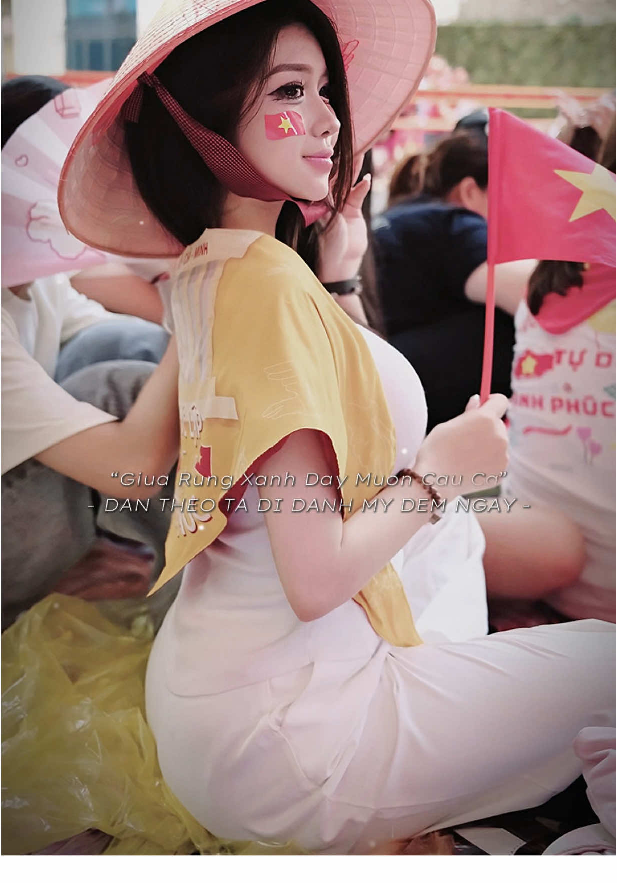 #RangRoVietNam đồng bào Viet Nam❤️🇻🇳 #quockhanh2thang9 #dieubinh #jyp #linhchan 