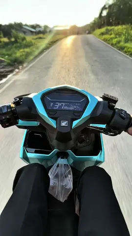 ayo beli telor gulung tapi cinematic dulu🗿 #vario125 #ring17style #vietnamstyle🇻🇳 #krianstyle 