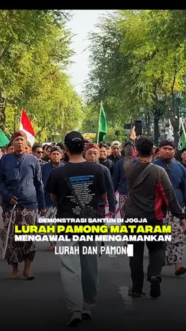 warisan rakyat sultan Agung mataram memang beda,demo penyampaian aspirasi di jogja dikawal oleh oamong dan lurah tanpa teriak teriak tanpa provokasi,jawa dengan segala budi luhur adat berbudaya #berita #beritatiktok #beritaviral #update #news 