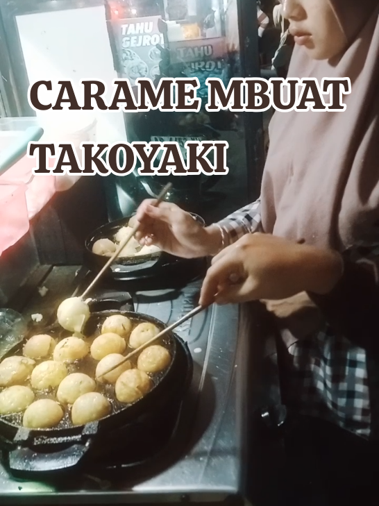 CARA MEMBUAT TAKOYAKI _@Takoyaki pedan ✓Cara membuat takoyaki dengan cara di goreng sampai matang ✓makanan favorit anak muda yang selalu viral fyp trending di tiktok  ✓hidangan yang pas dan cocok di sajikan di segala usia ✓makanan khas jepang hadir di kota klaten pasnya di ngejaman pedan #caramembuattakoyaki #caramemasak #caramembuatmakanan #menumakanan #fyp 