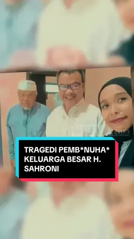 Membalas @nnaaauudtyaa  Tim kami melaporkan langsung dari Jl. Siliwangi, Kel. Paoman, Indramayu, tempat ditemukannya 5 jenazah dalam satu keluarga besar almarhum H. Sahroni (pensiunan & pengusaha walet). 📍 Situasi di TKP dijaga ketat, sementara warga sekitar ramai memadati lokasi kejadian. #indramayu #beritaterkini #beritatiktok #viral #beritajabar 