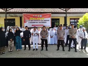 Deklarasi Pelajar Anti Kekerasan dan Tawuran di SMK NU Kabat dan SMP Islam Kabat