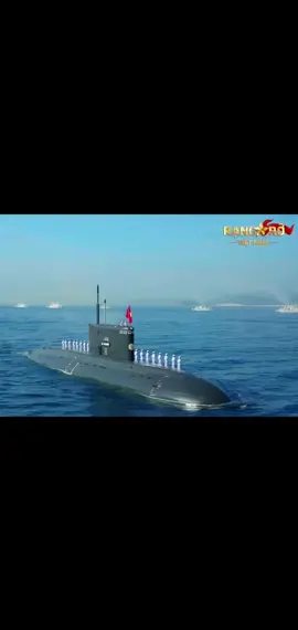 lần đầu tiên HẢI QUÂN biển tham gia diễu binh cấp quốc gia...cơ mà nhìn đội hình chất thật