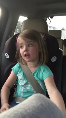 I fear that this should be a meme??? it’s the face that I made at the end that got me!!?  #minime #fyp #meme #relatable #xyzbca