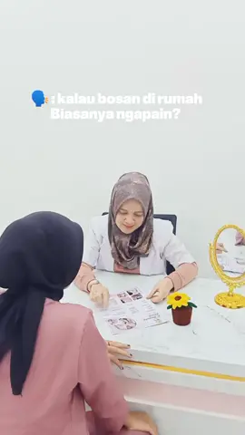 Wajah kusam, jerawat muncul terus? Bisa jadi itu tanda kamu butuh facial, bestie! Bukan cuma skincare-an dirumah,tapi kulit juga perlu perawatan ekstra biar tetap sehat dan glowing. Facial di R Beauty Clinic bisa bantu atasi masalah kulit dari komedo, jerawat, sampai kulit kusam. Treatment nya lengkap banget mulai dari deep cleansing, ekstrasi, massage,sampai masker yang calming banget ! Kalau udah muncul 5 tanda ini,jangan ditunda lagi : • Wajah kusam • Komedo & jerawat muncul terus • Kulit kering dan nggak nyaman • Bekas jerawat & flek hitam • Garis halus mulai kelihatan  Saatnya kasih waktu buat dirimu sendiri😉 Info Reservasi  📞085280800280