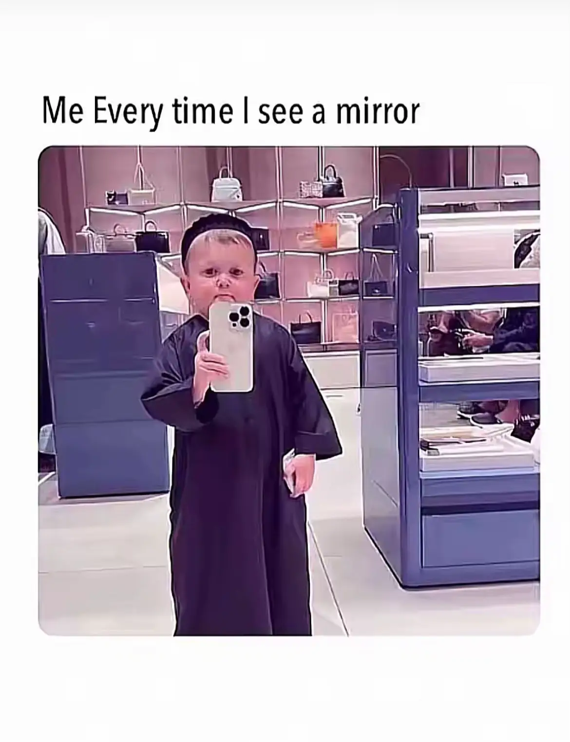 รูปถ่ายหน้ากระจกall the time🧎🏻🧎🏻