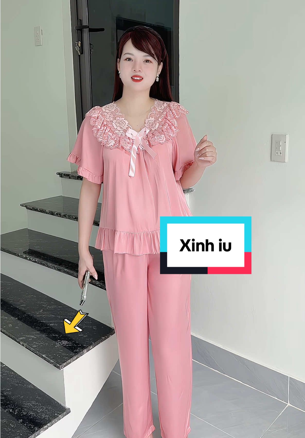Bộ pijama lụa dài tiểu thư cho mùa thu xinh xỉu nè #bopijama #thoitrangnu #bolua #bomacnha #huongquynhchuyendodep 