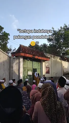 masyaa allah😊#fyppp #santripondok #ppkebunbarupamekasan#viraltiktok #arabicsong 