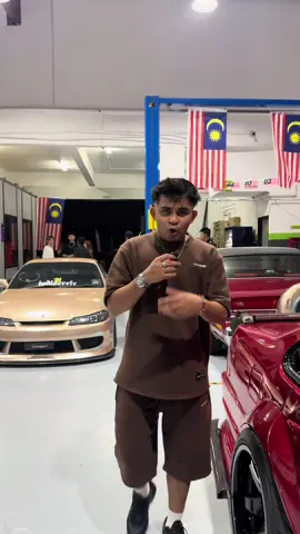 Korang sanggup tak spend macam ni ? @Faris Azri Nakal 