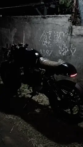 😶‍🌫️😶‍🌫️ #caferacer #custom 