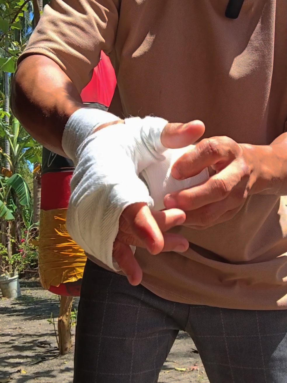 Replying to @ezekielbrojan6  Sundan mo nalang ang video ko idol salamat🙏🥊🤝 #handwraptutorial #boxing #boxingvideos #Paanomaghandwrap 