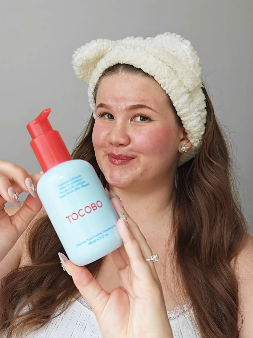 Mun uusi lemppari cleansing oil 😮‍💨💘  Eli @TOCOBO öljyputsari! Ja koodilla MALVA99 saat alea YesStylesta tilatessa 💋 Calamine pore control cleansing oil Cotton soft sun stick SPF50+ Bio watery sun cream SPF50+ *mainos/tuotteet saatu @YesStyle @YesStyleInfluencers @tocobo_influencers  #ihonhoito #kauneusvinkit #kosmetiikka #koreanskincare #skincare  Ihonhoito | Kauneus vinkit | Korealainen kosmetiikka