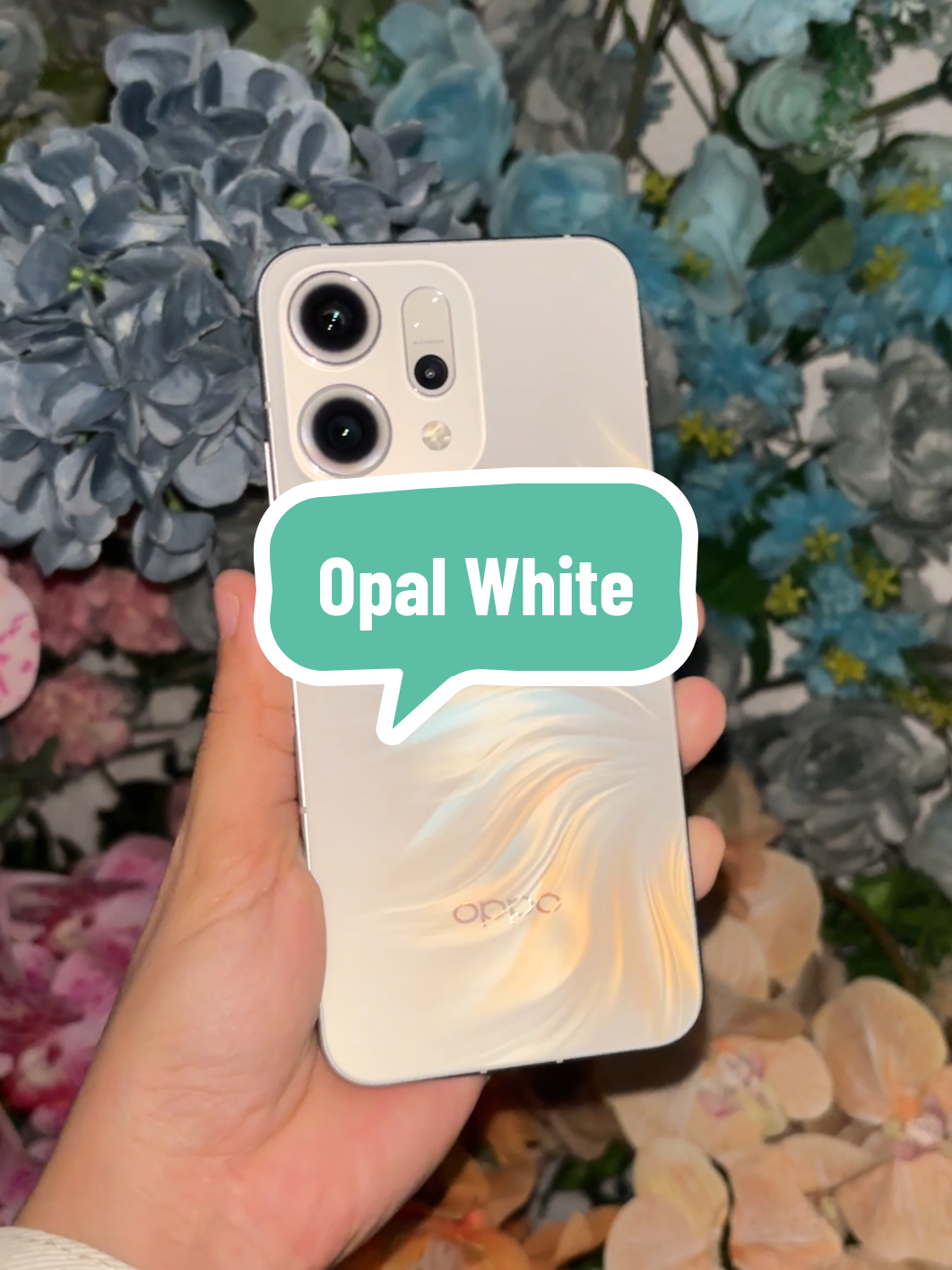 Malampun warna putihnya terlihat sangat bersinar 😍 #opporeno14 #reno145g #oppo #oppoindonesia #opalwhite 