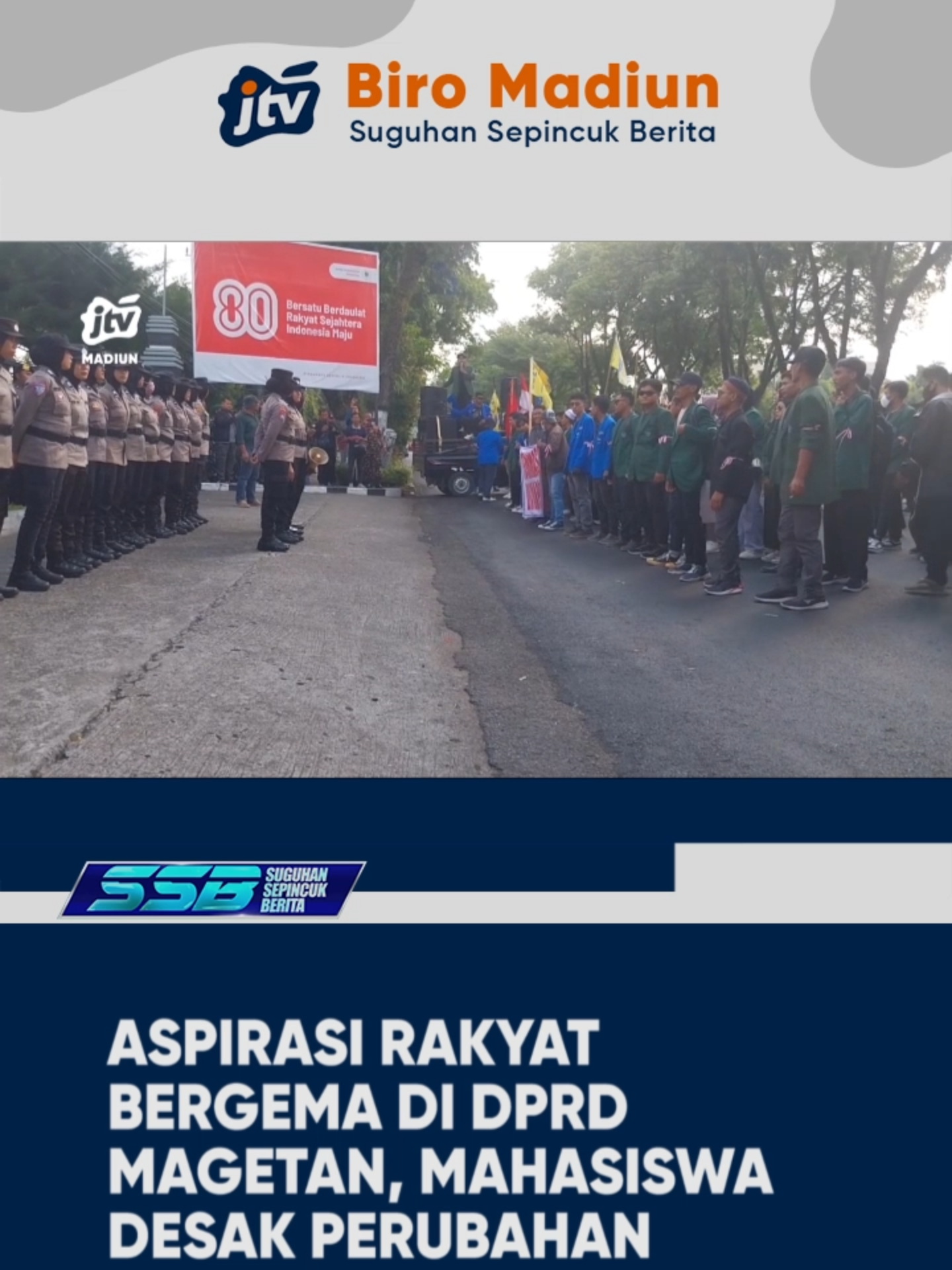 MAGETAN -  Ratusan Mahasiswa Di Kabupaten Magetan Melakukan Aksi Damai Yang Dipusatkan Di Depan Gedung Dprd Serta Mako Polres Magetan, Demonstrasi Yang Berlangsung Sejak Senin Siang Hingga Sore Hari Ini Berjalan Aman Tertib Dan Kondusif Dalam Aksi Tersebut. Massa Menyuarakan Berbagai Tuntutan Yang Tak Hanya Menyangkut Isu Lokal ,Namun Juga Nasional . #Magetan #Mahasiswa #Aspirasi #Dprd