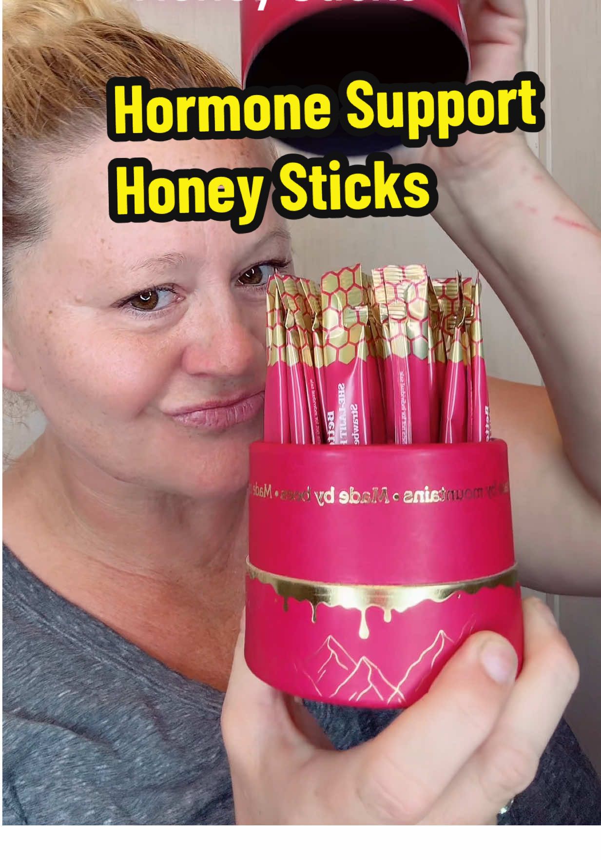 These Better Alt Shilajit Honey Sticks combine pure Himalayan shilajit with raw honey for a powerful daily superfood. Packed with trace minerals, fulvic acid, and natural antioxidants, they support balance, and energy, and feminine support. #betteralt #shelajithoneysticks #hormonesupport #womenssupplements #femininehealth @Better Alt 
