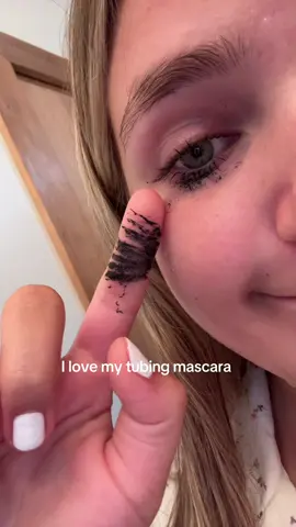 Tubing mascara >>>> #mascara #tubingmascara 