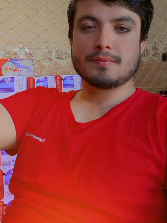 جب محبوب چھوڑ جائے نا تو سچ میں یار نشے فرض ہو جاتے ہیں اور اس طرح ہو جاتے ہیں کہ انسان کو پتہ بھی نہیں چلتا کہ میرے ساتھ کیا ہو رہا ہے اس پر کیا نہیں ہو رہا
