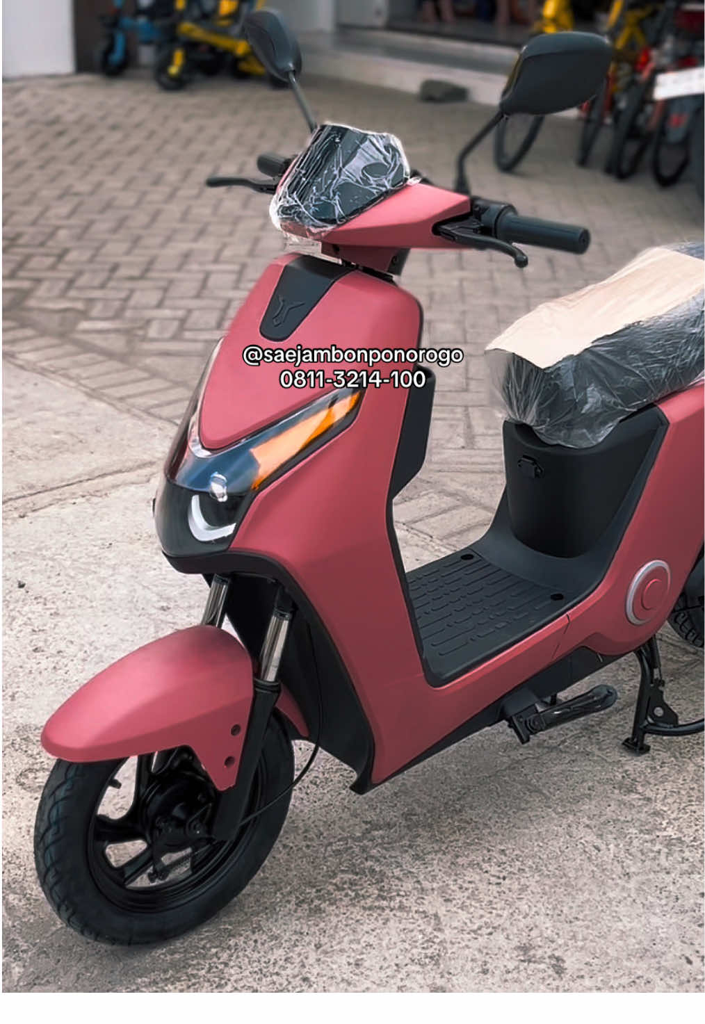 D75 pink ready kak🥳😍 #fyp #sepedalistrik #sepedalistrikmurah #uwinflyindonesia #ponorogo24jam 