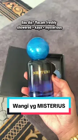 Perfume ni mmg luar biasa wangi dia ... pakai dekat lelaki auto maskulin pakai dekat perempuan auto feminin ..