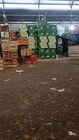 bngkr buah import di surabaya