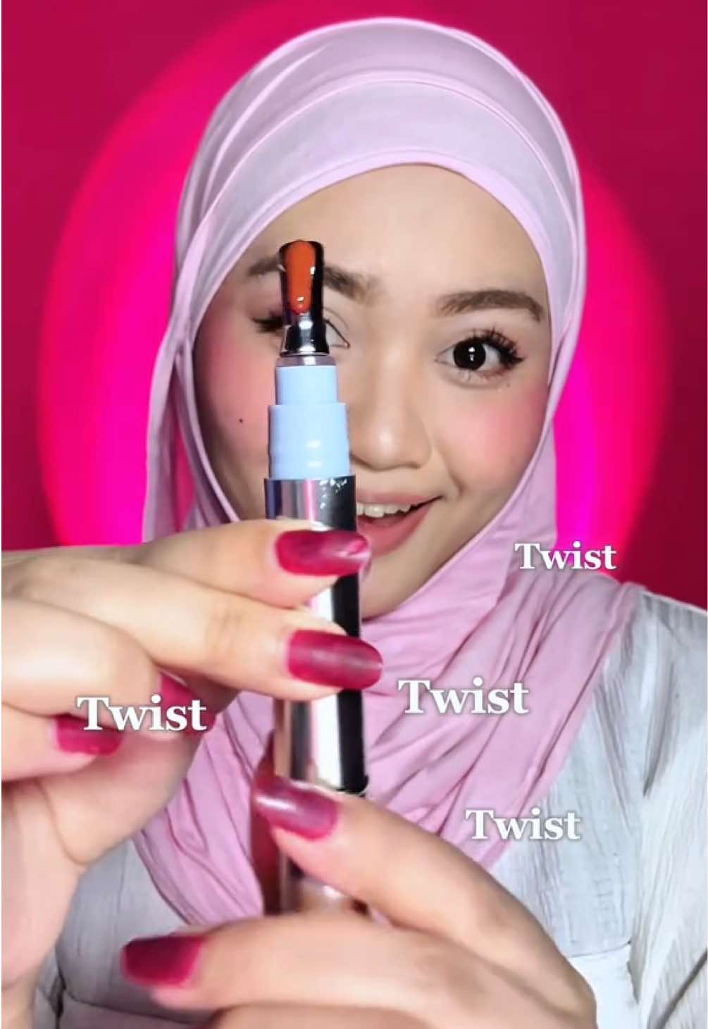 Got my very first Lip Glaze shade G06 dari @Judydoll Indonesia ! Lip glaze yang ringan dan pilihan shadenya cantik