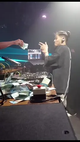 Udah lama Ketua gak dugem online 🙂‍↔️😜  Tiktok kembaliin lagi fitur LIVEnya cepaatt 📢🤣 #djpanda #pandagank #djpandaofficial #fyp #foryou 