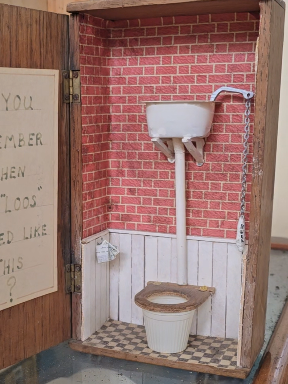 Do you remember when all loos/toilets looked like this 🚽🤷🏻🧓🏻🤣⁉️ A nostalgic wee FLUSHback 😜🤣 at the Moray Motor Museum, Elgin 🚗🥰 #outdoor #toilet #nostalgia #doyouremember #museum 