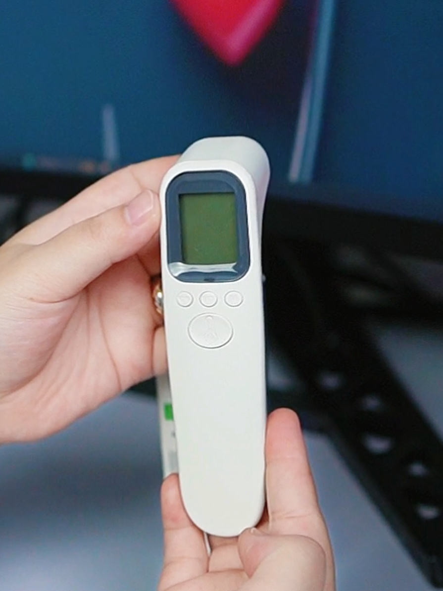 Membalas @ariesiin Pakai baterai ukuran A3 ya kak.. ‼️PROMO TERBATAS‼️ Termometer Digital alat untuk cek suhu tubuh untuk bayi, miliki termometer ini agar lebih mudah cek suhu tubuh #termometerdigital  #termometerbayi  #termometertembakdigital  #thermometersuhubayi  #thermometer 