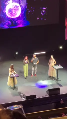 Un poco de los juegos que hubo 🤭😁😅  #freenbecky #méxico #s9tconcert #freenbecky1stfminmexicocity 