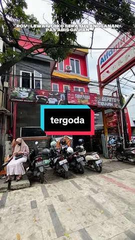 duh kena lagi kan😂 Gajian Sale🔥 01-10 september 2025 BANDUNG : • Sepatu all item 50k untuk bagian depan toko • ⁠all item 80k  untuk bagian dalam toko bagian bawah • Apparel brand all item 88k SUMEDANG : • all item 150k Belanja di SumedangSecondThrift aja boss, Ready (Crewneck,Hoodie,atasan wajita, blouse, blazer, topi, kaos, sepatu) dan masih banyak lagi barang yang lainnya 📍lokasi : gmaps: SST.ID BDG/ Jalan gatot subroto no 165 depan mabes TNI AD sesko Sumedang : Jl pangeran santri no 7 Gending, Gor arriva Sumedang ( patokan taman telor belok kanan dari jembatan ) Cek Google maps : Sst.id / yagaru.thrift Follow @SumedangSecondThrift dan aktifkan notifikasinya supaya ga ketinggalan promo menarik🔥🔥🔥 #fyp #poloshirt #allbrandnew #sumedang #sumedanghits #bandung #bandunghits #subang #subanghits #garutkekinian #garut #garuthits  #bandungthrift #jawabarat #thrifting #thriftingmurah #sumedangupdate #sumedangcantik #bandungbanget #bandungbanget #olshopbandung #kuningan #kuninganhits #sepatu #sepatumurah #sepatusecond 