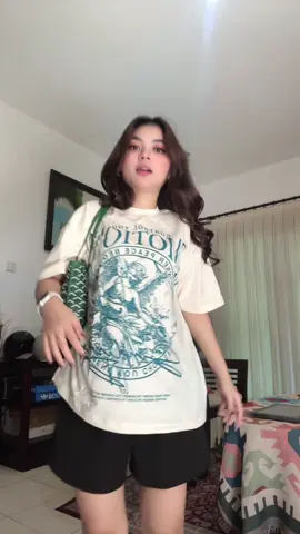 Bajunya cakep polll💋