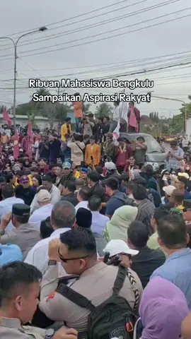 Ribuan mahasiswa sampaikan aspirasi rakyat... hidup mahasiswa, hidup rakyat Indonesia... Selasa 2 September 2025... #viral  #fyp  #demomahasiswa  @PRABOWO SUBIANTO  @Gibran Rakabuming  @gerindra  @Agung Surahman  @Sultan B. Najamudin 