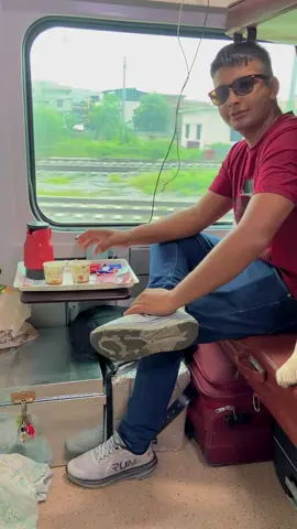 #fyp #mIles of road smile in the heart the journey teaches more then the destination #staysingleuntilyourappreciated #harharmahadev❤️🕉️🙏 #madhavalwaybless🙏🙏 