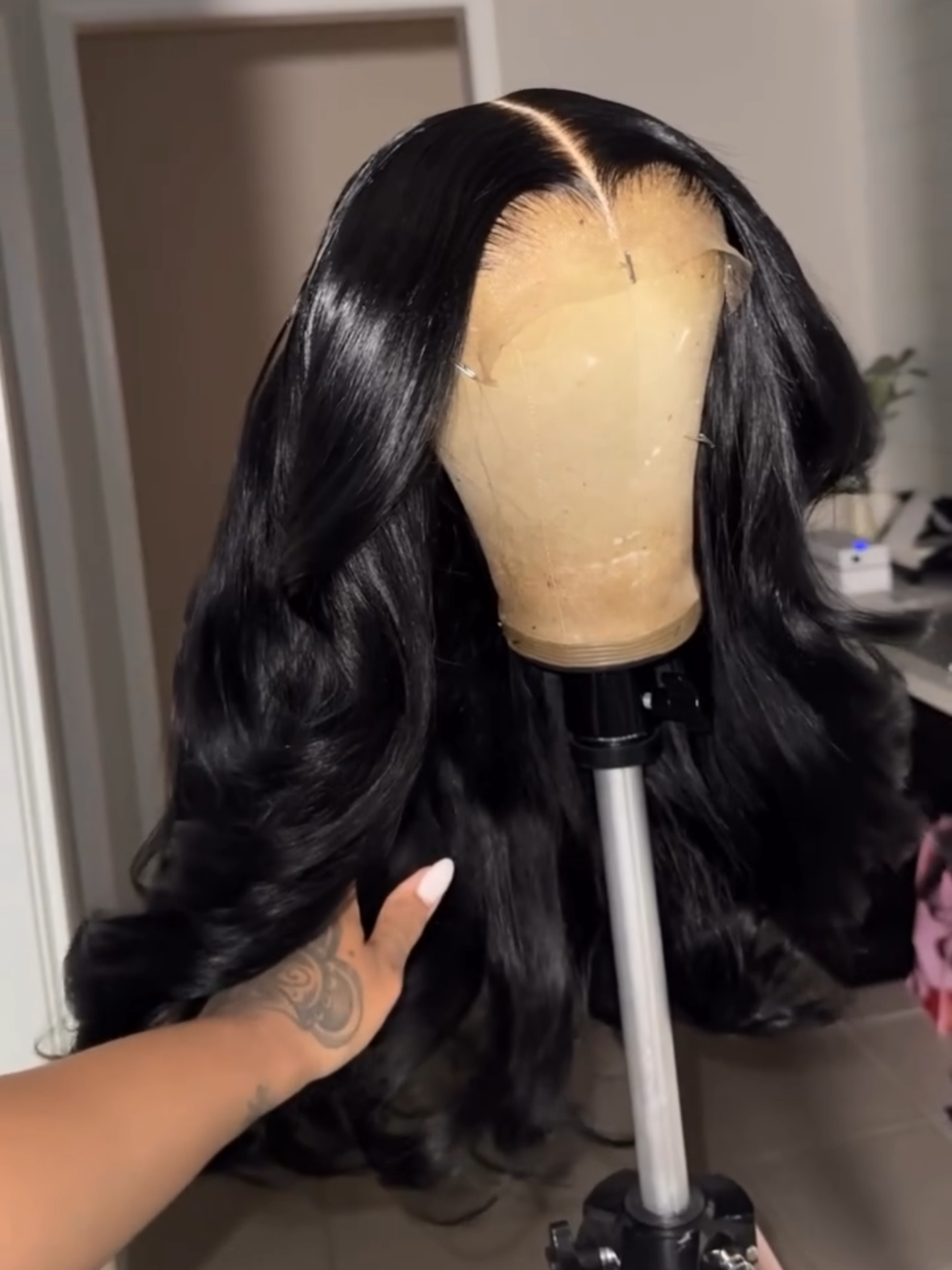 Layers and curls😍 I still got it!!🔥air: Glueless butterfly cut wig 6x5 lace 22inch🔗 in my bio. Excl discount code 𝐓𝐊𝟐𝟎 for 20% off#gluelesswig #recoolhair#wiginstalls#bouncycurls#weargowig#beginnerfriendly#butterflycut#layeredhaircut#fyp#gluelesswiginstall