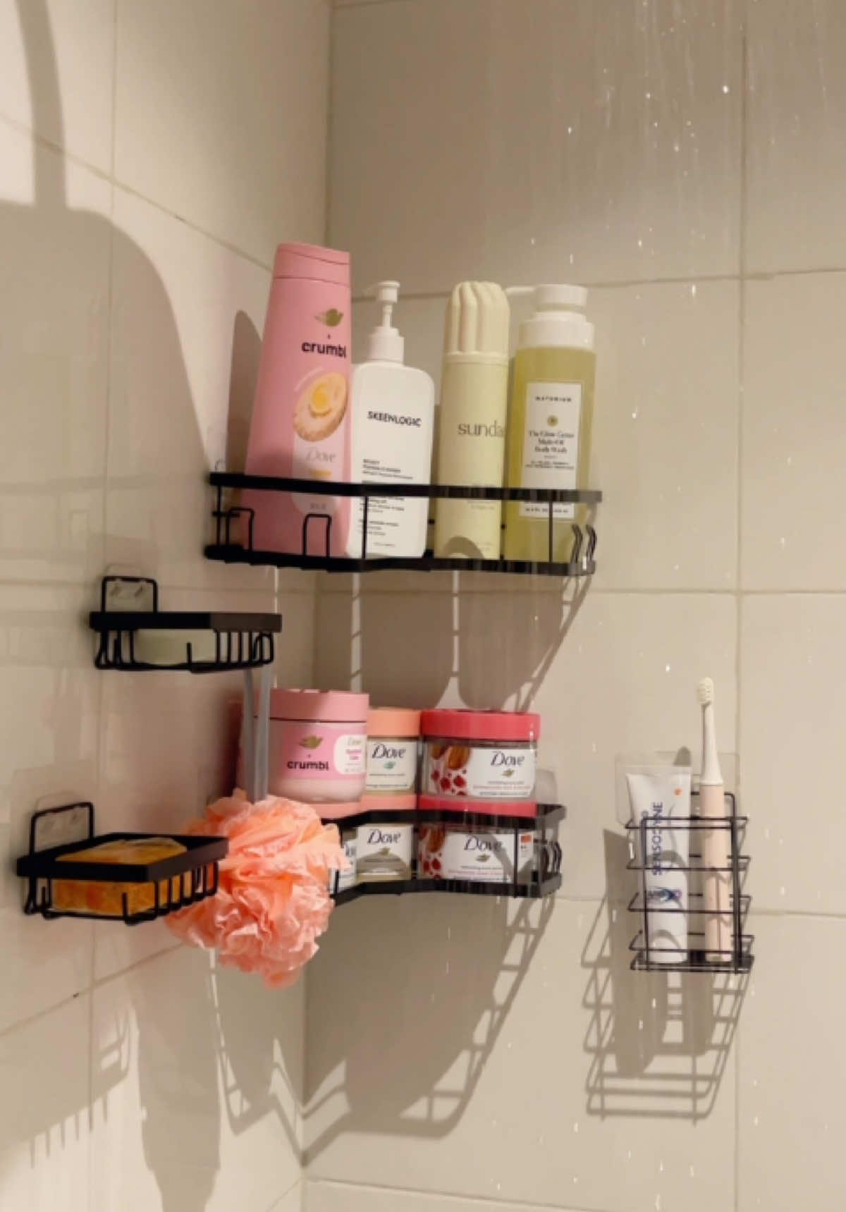 Got my shower caddy from @HOME ESSENTIALS PLUG LAGOS 🌸 #bathroommakeover #bathroomreset #bathroomdecor #showercaddy #korlu  @Dove Beauty & Personal Care @Naturium @sundaebody 