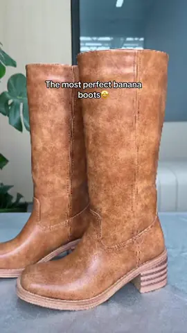 The most perfect autumn boots#boots#girls#fall#OOTD 