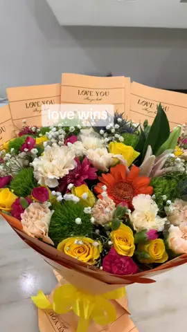 Don't forget to order with us today your lovely package for your loved ones today #AfricanMovies #flowers #Love #fypシ゚vira #creatorsearchinsights 