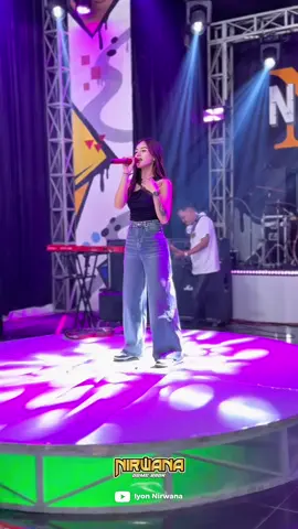 Aku Suka Nonton Sound Horeg @𝐂𝐇𝐄𝐋𝐋𝐎𝐖𝐑𝐞𝐚𝐥💋  Ytc: Iyon Nirwana #fyp #tiktokhits #tiktoksong #youtubemusic #nirwana 
