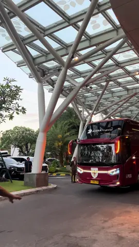 Cakepnya bus timnas kita, sukses terus buat timnas!! 🤩 #timnasindonesia #fyp 