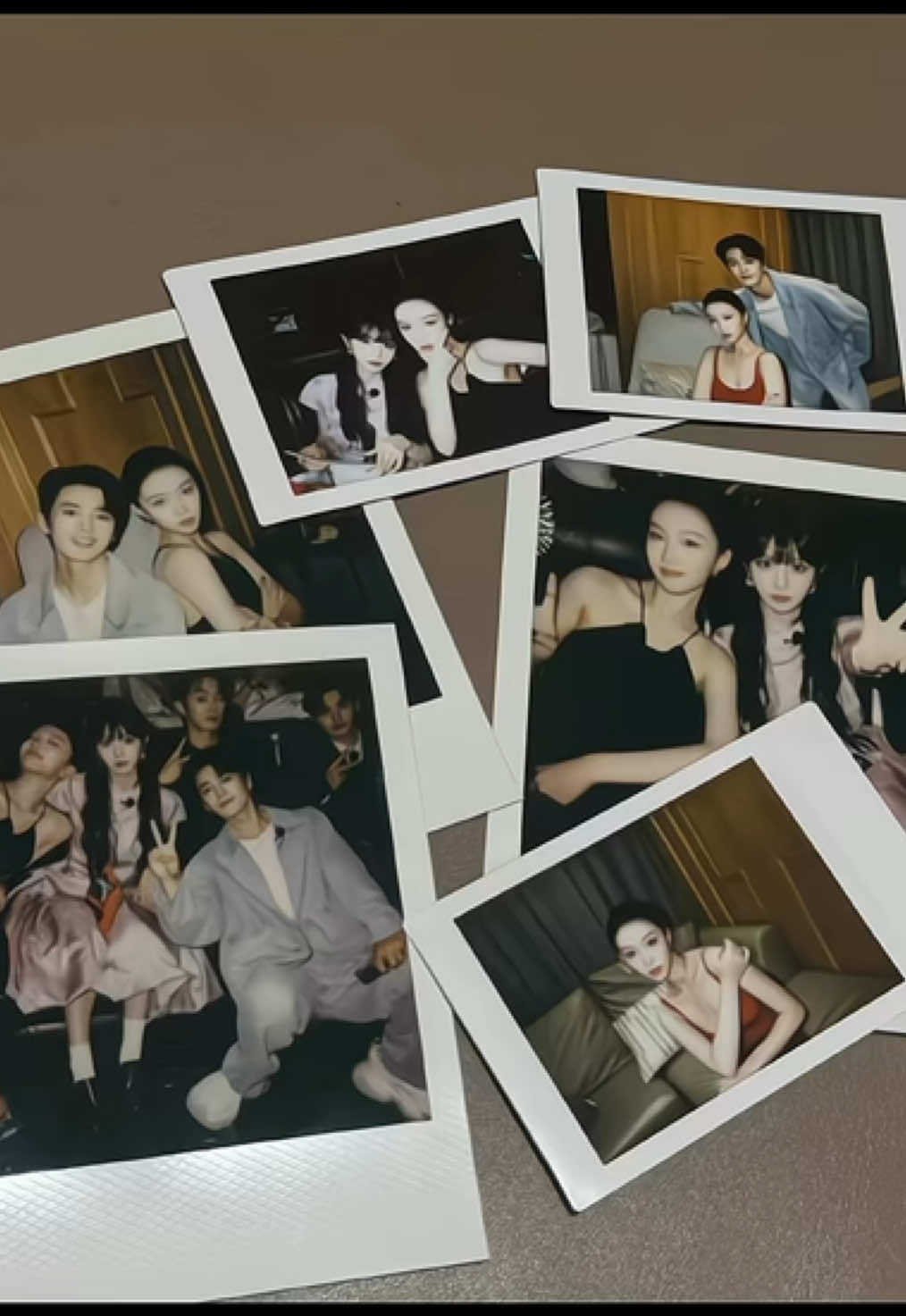 hari ini episode moonlit reunion dikeluarin untuk paket express sampe ending (dont wanna say goodbye) THANK YOU #moonlitreunion !! proud of u guys cast, team dan semua fans yg udh bekerjas keras. let me cryingg krn ini drama bnr2 aku ikutin dari booting, syuting sampe tayang dan era promosi. hampir 2 tahun nunggu drama inii, hasilny bnr2 memuaskan🥺🫶🏻 suka bgtt sm karakter wu zhen sesuai ekspetasi novel walau plot novel beda bgt di drama, kamu keren bgt weii👏🏻 terimakasih kepada semua org yg sudah menyukai karya ini terutama xiwei kamii, and mujaerr always Be in my heart🫶🏻 #tianxiwei #田曦薇 #chinesedrama 