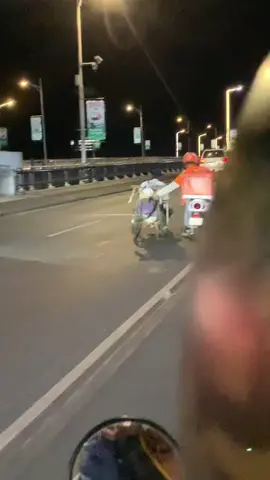 Respect bong 🙏សុំទោសផងបងប៉ុន្តែខ្ញុំរំជួលចិត្តណាស់។ នៅលើលោកនេះមិនមែនមានតែព៌ណខ្មៅ និងស នោះទេ#អំពើល្អមិនសាបសូន្យ #eget 