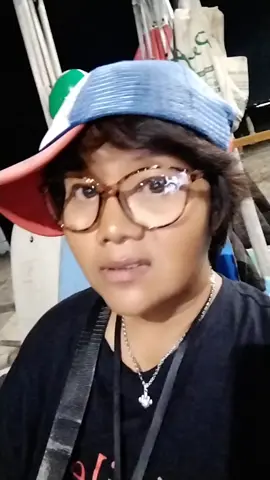 aku gak doyan suwamimu,,sory bukan type ku🤭🤪🤣🤣#somplak #fypシ゚viral #kulittenskin #sendirilebihseru😎😎 #singlehappymom #viraltiktok #denpasarbali #anakpantai🏝 #sorotan #pengikut #akugakdoyansuwamimu🤪 #fypシ゚ #fypシ゚ 