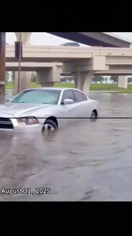 Endless rain, endless rising waters.#Houston#flood#HTown#HoustonWeather#Rainstorm