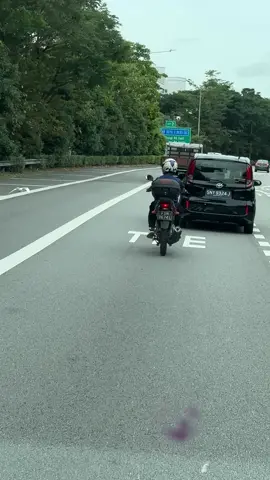 I saw something Extraordinary scene today at PIE. A pigeon was flying with its owner i guess all the way. (I’m not sure the biker is the owner or not) I just can’t stopped myself from capturing that moment.😁😁