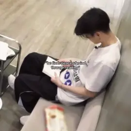 sangwon and his love for literature 🤍 #leesangwon #sangwon #boys2planet #이상원 #보이즈플래닛 