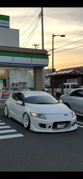統一感ないしこのスタイルにこのホイール合ってないし自分じゃ絶対気づけなかった。自分の車かっこいいって思うのは当たり前だから人の意見はほんとに大切にしたい！#絶妙にダサい 